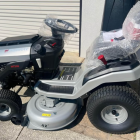 Murray MT200 42 in. 19.0 HP 540cc EX1900 Series Briggs and Stratton Engine Automatic Gas Riding Lawn Tractor Mower